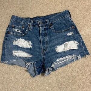 Levi 501 Denim Shorts- perfect for summer! Super comfy, cute, and versatile!
